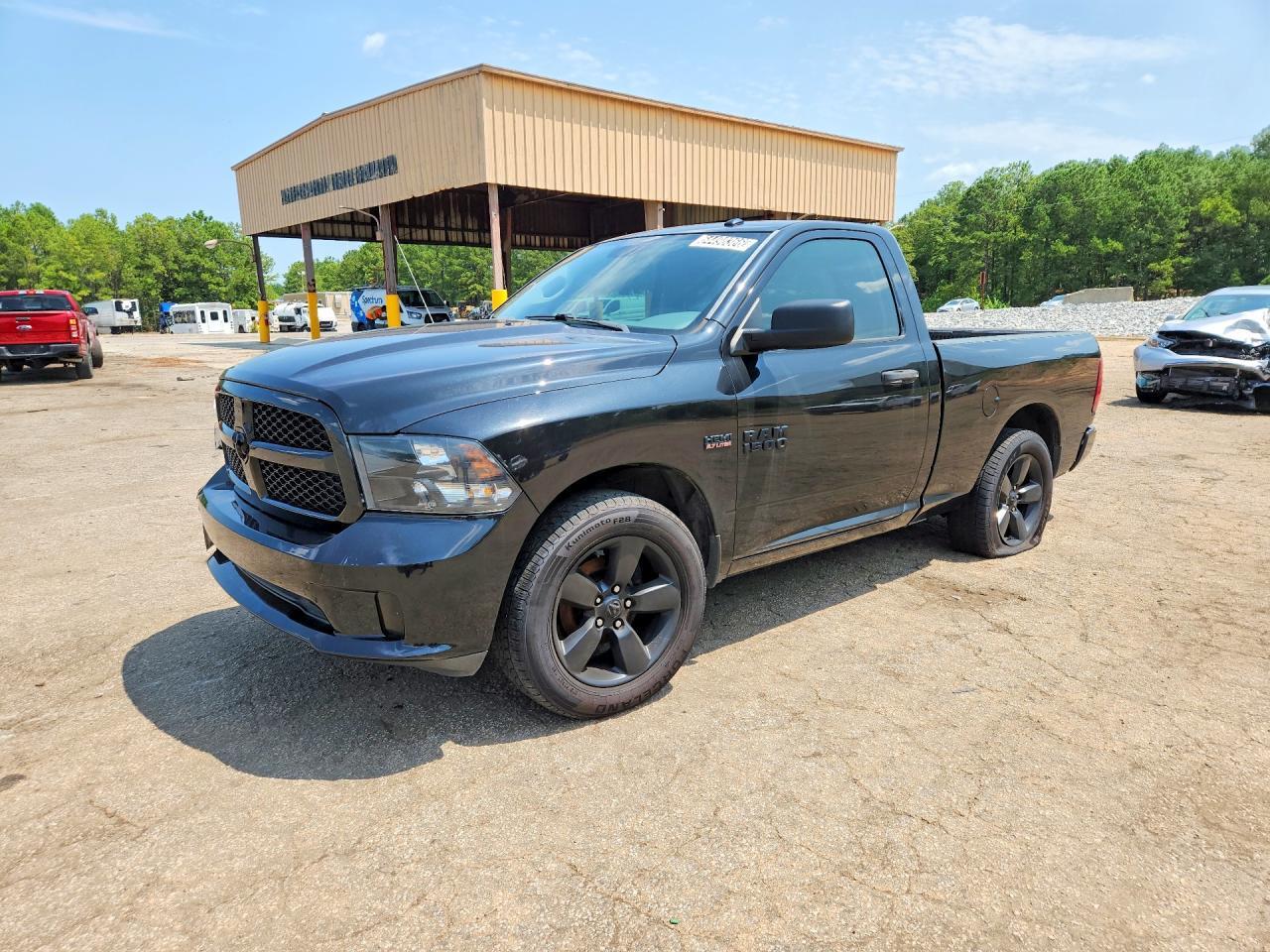 2017 RAM 1500 3C6JR6AT2HG713857