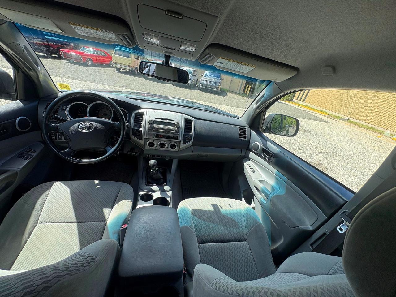 2011 TOYOTA TACOMA BASE — Фото 9 из 10
