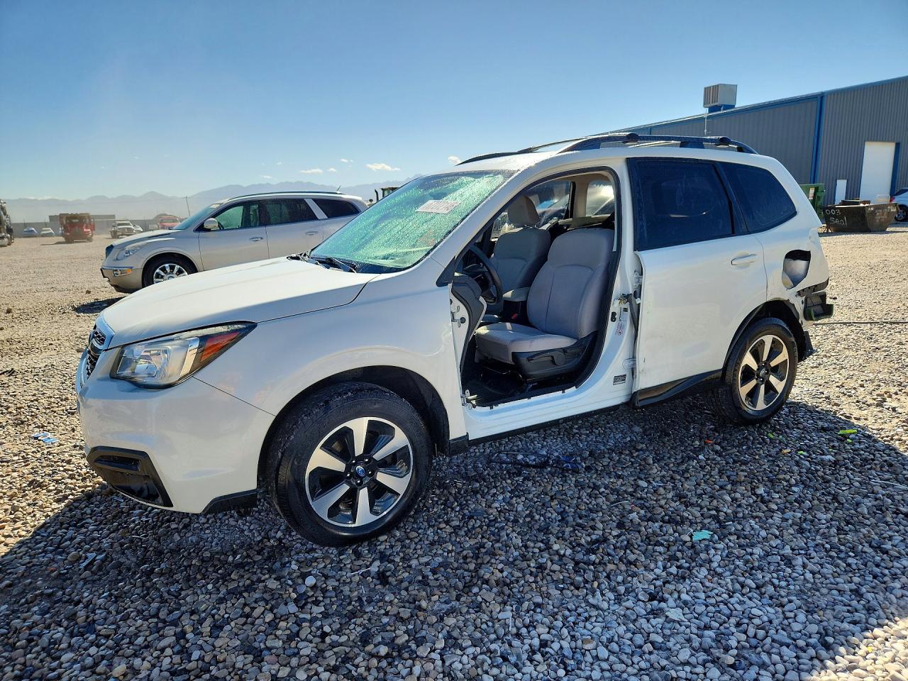 2017 SUBARU FORESTER JF2SJABCXHH435240