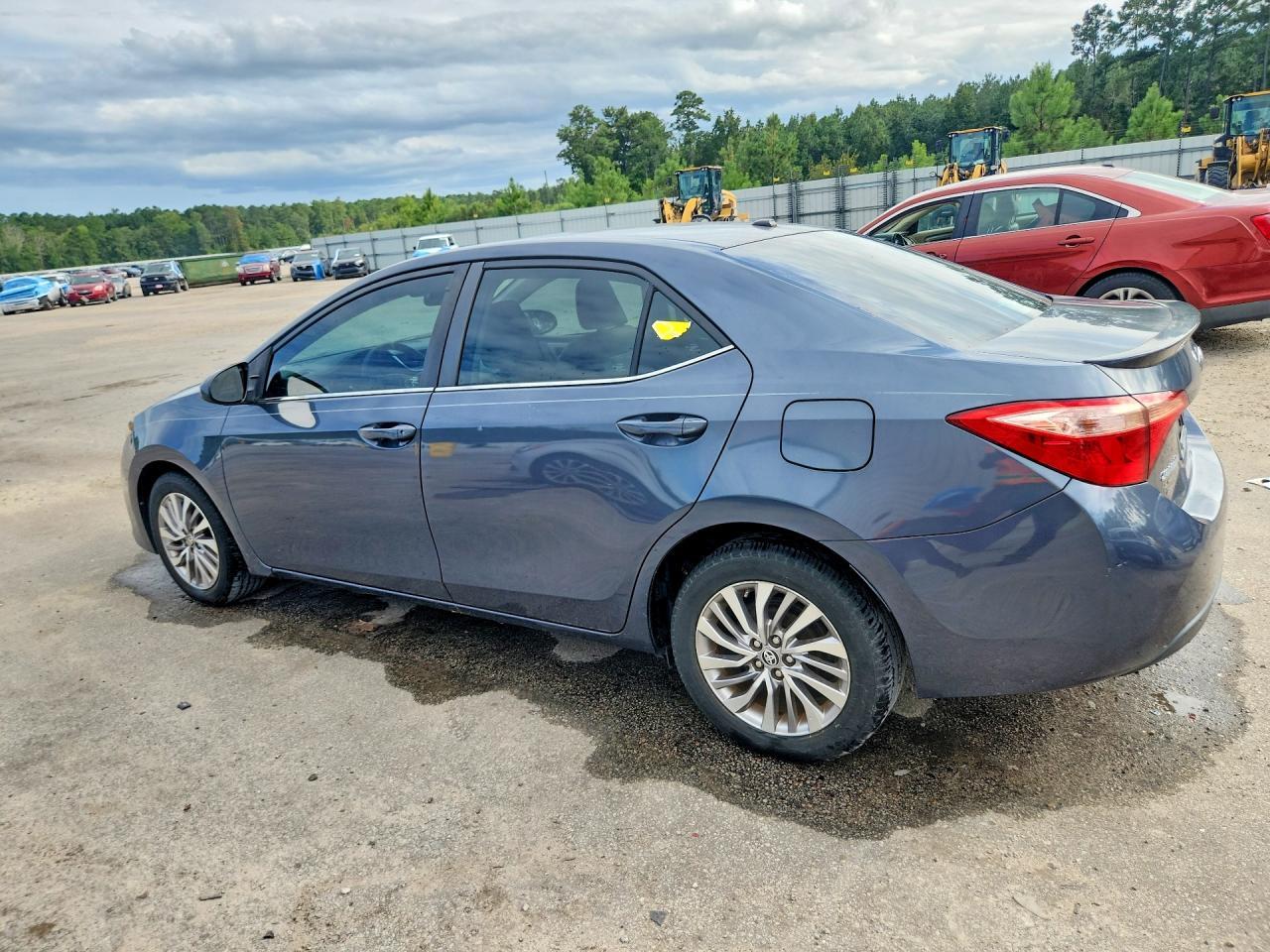 2017 TOYOTA COROLLA LE ECO — Фото 2 из 12