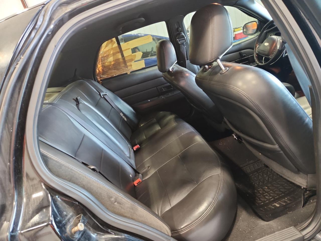 2003 FORD CROWN VICTORIA LX — Фото 10 из 12