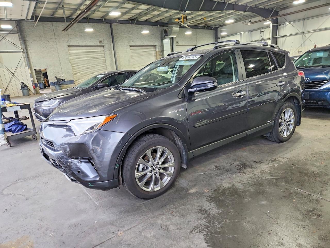 2017 TOYOTA RAV4 HV JTMDJREV2HD081286
