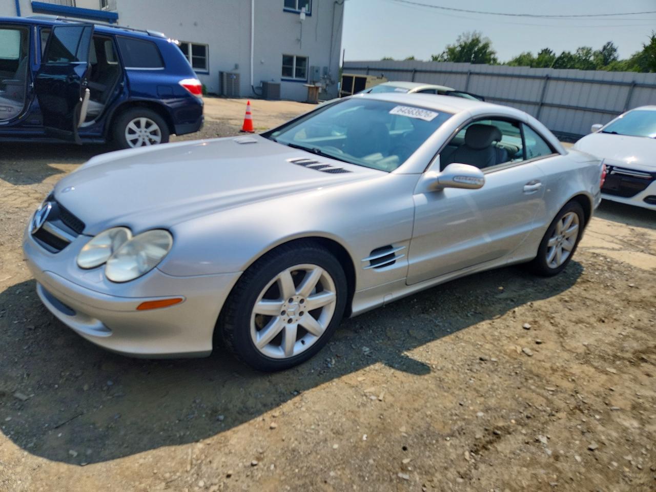 2003 MERCEDES-BENZ SL WDBSK75F83F060083