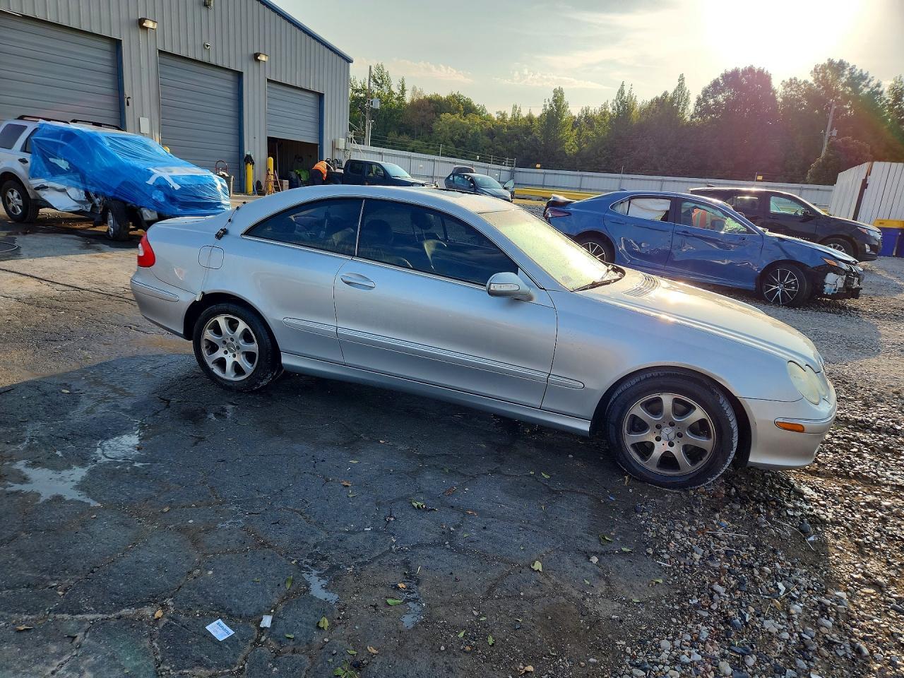 WDBTJ65J63F035544 2003 MERCEDES-BENZ CLK photo no. 4