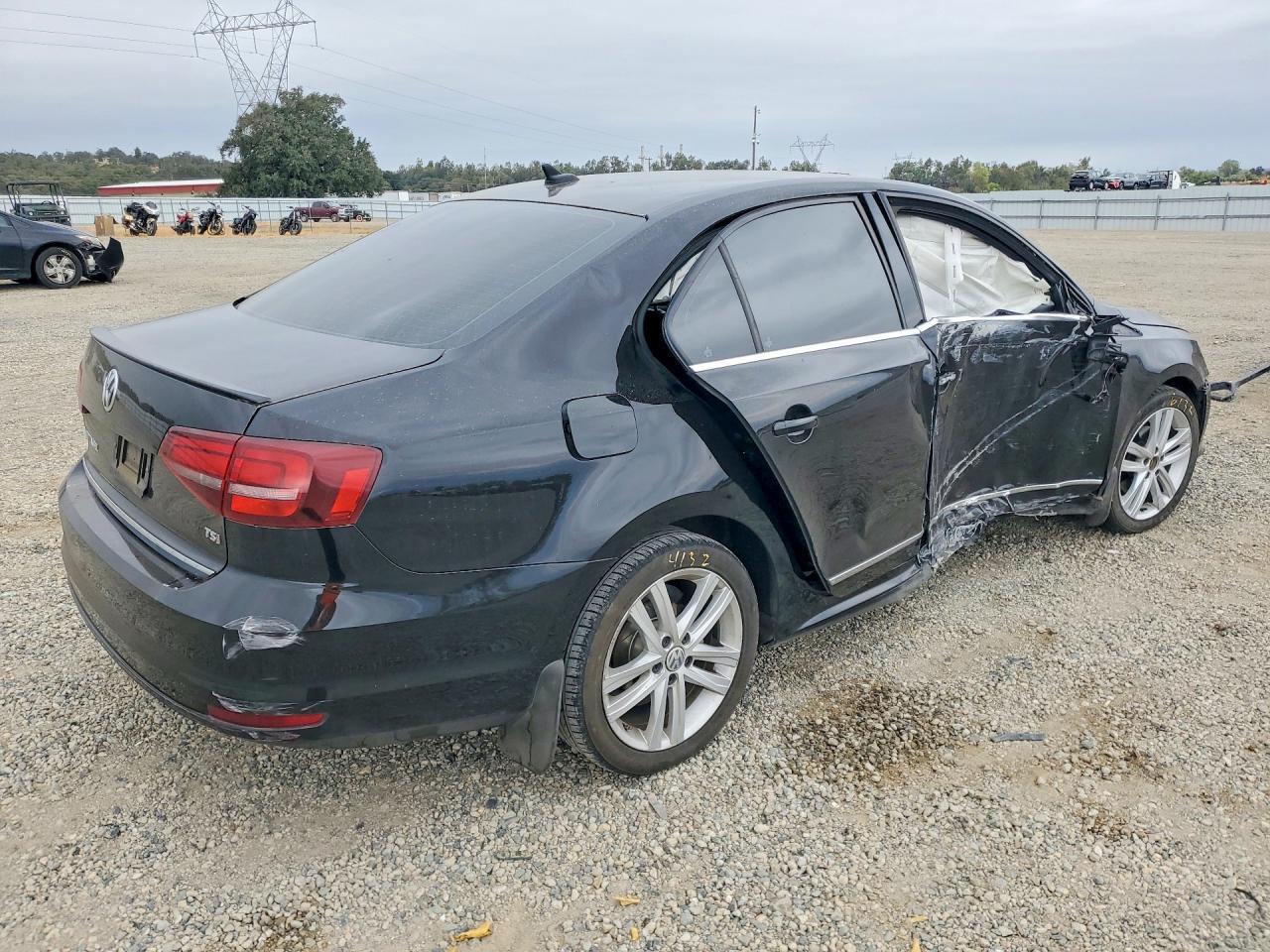 2017 VOLKSWAGEN JETTA SEL — Фото 3 из 12