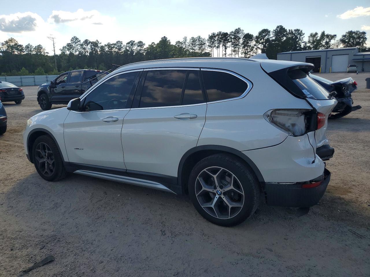 2018 BMW X1 SDRIVE28I — Фото 2 из 14