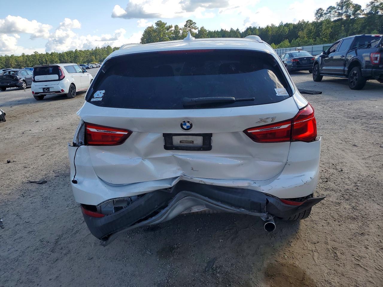 2018 BMW X1 SDRIVE28I — Фото 6 из 14