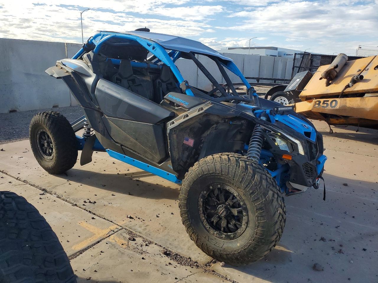 2019 CAN-AM MAVERICK X3 3JBVVAW21KK000397