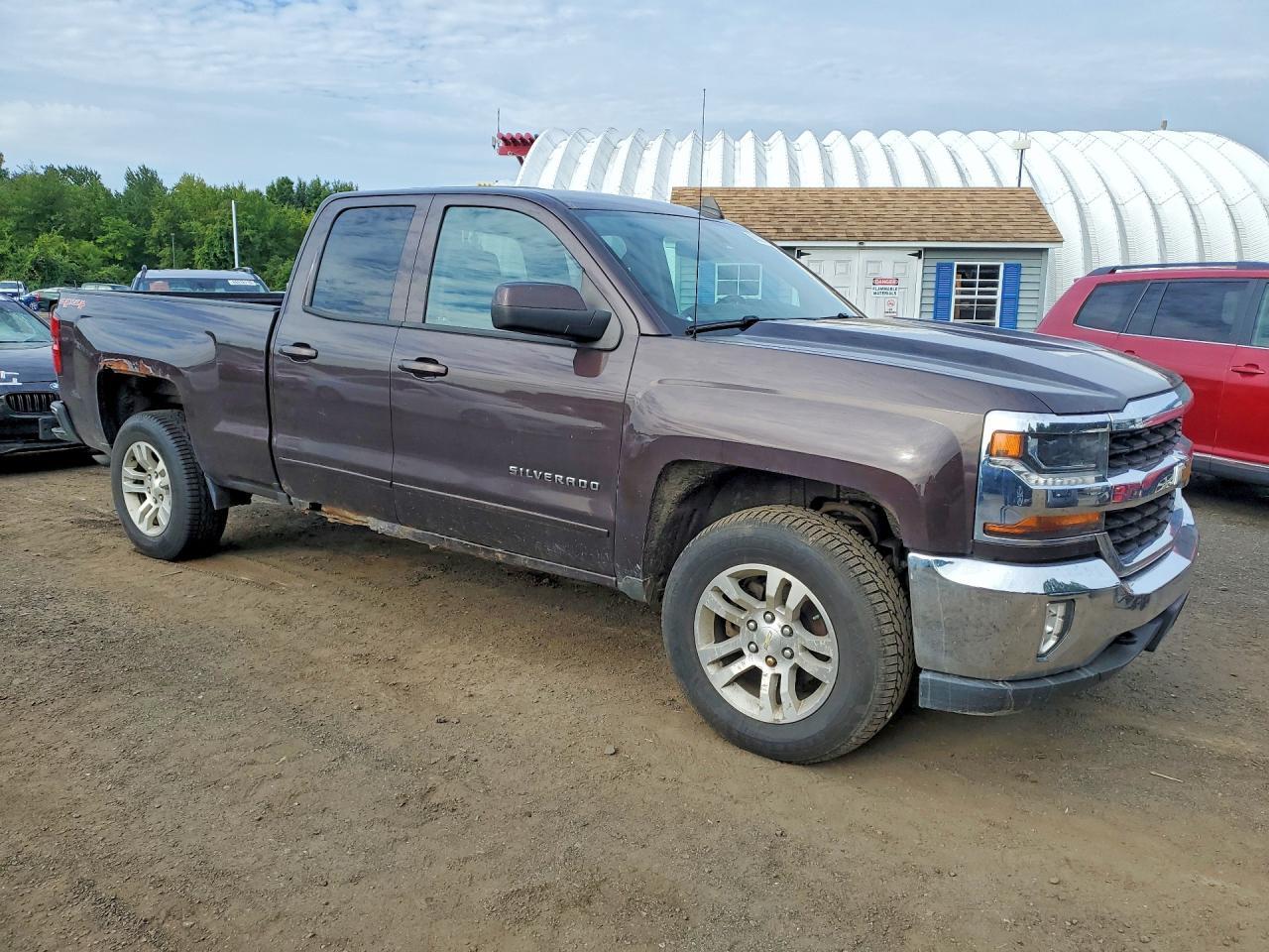 2016 CHEVROLET SILVERADO K1500 LT — Фото 4 из 12