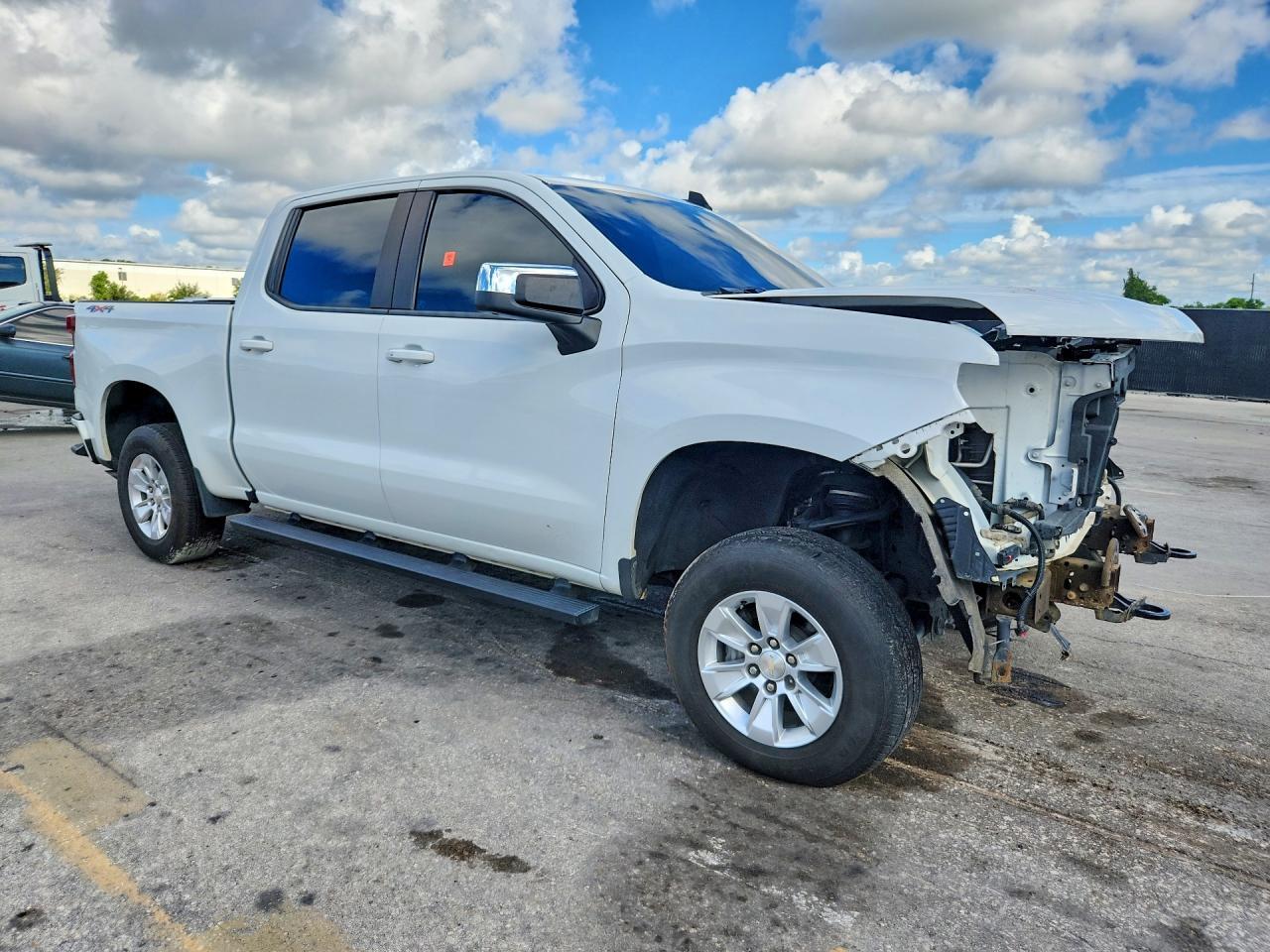 2022 CHEVROLET SILVERADO K1500 LT — Фото 4 из 12