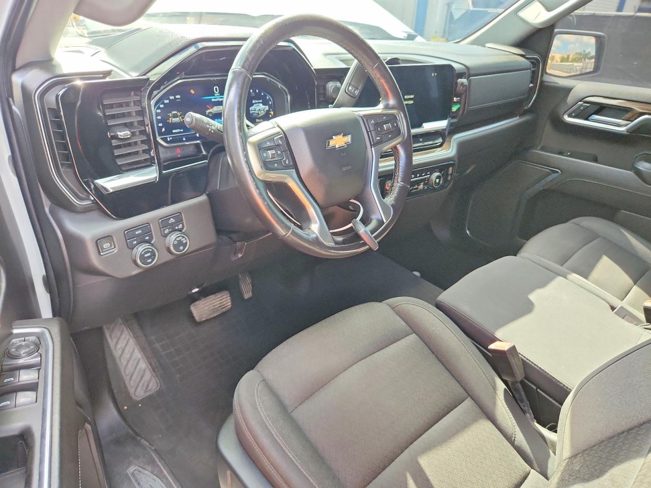 2022 CHEVROLET SILVERADO K1500 LT — Фото 8 из 12