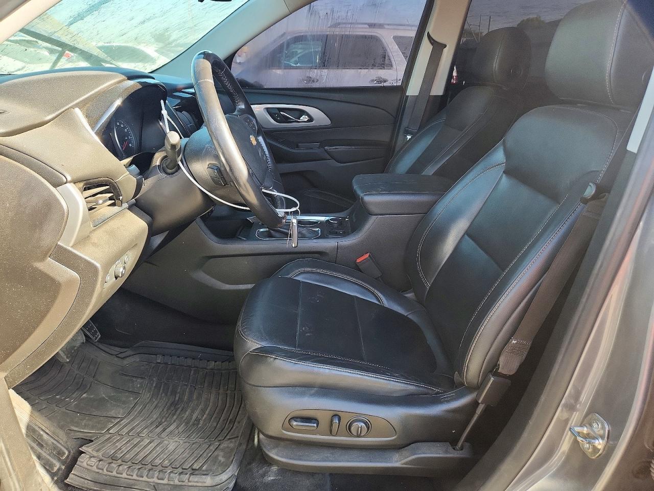 2021 CHEVROLET TRAVERSE LT — Фото 7 из 13