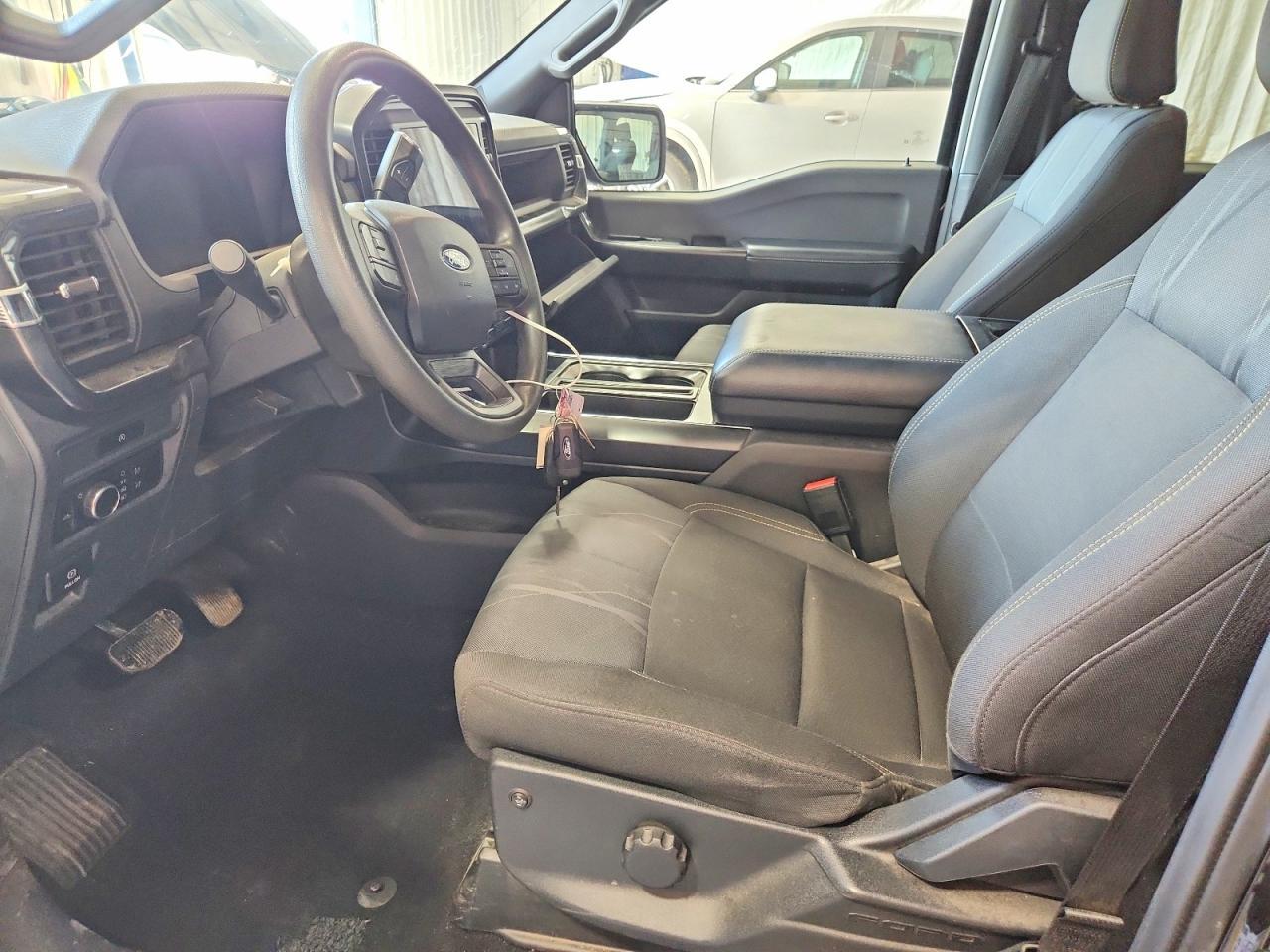 2025 FORD F150 STX — Фото 7 из 12