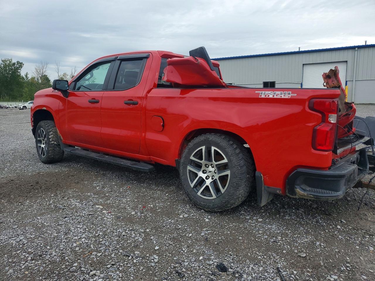 2019 CHEVROLET SILVERADO K1500 TRAIL BOSS CUSTOM — Фото 2 из 13