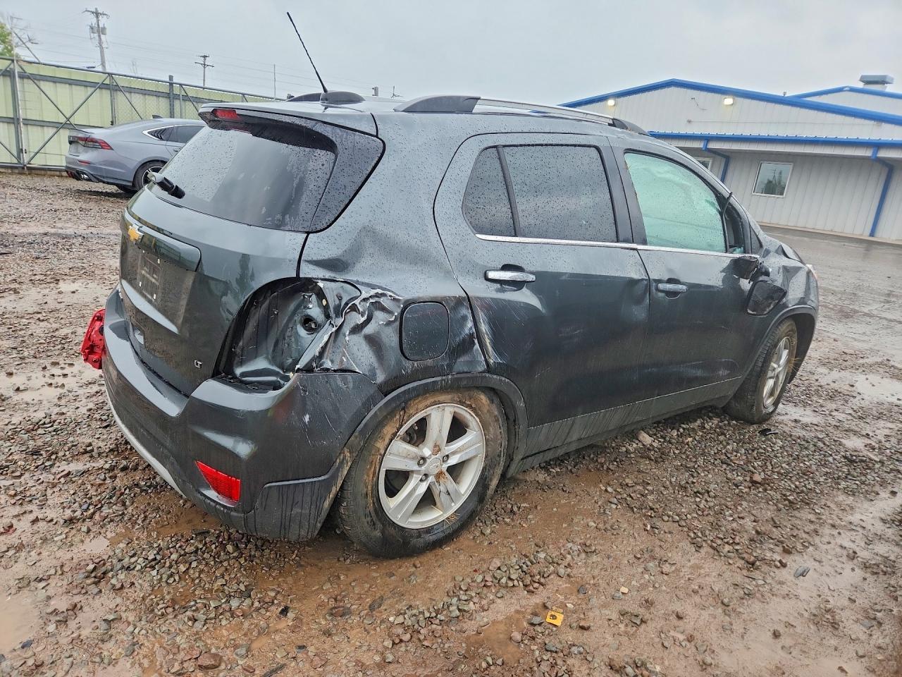 2020 CHEVROLET TRAX 1LT — Фото 3 из 13