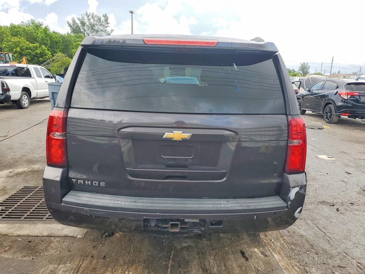2015 CHEVROLET TAHOE C1500 LT — Фото 6 из 13