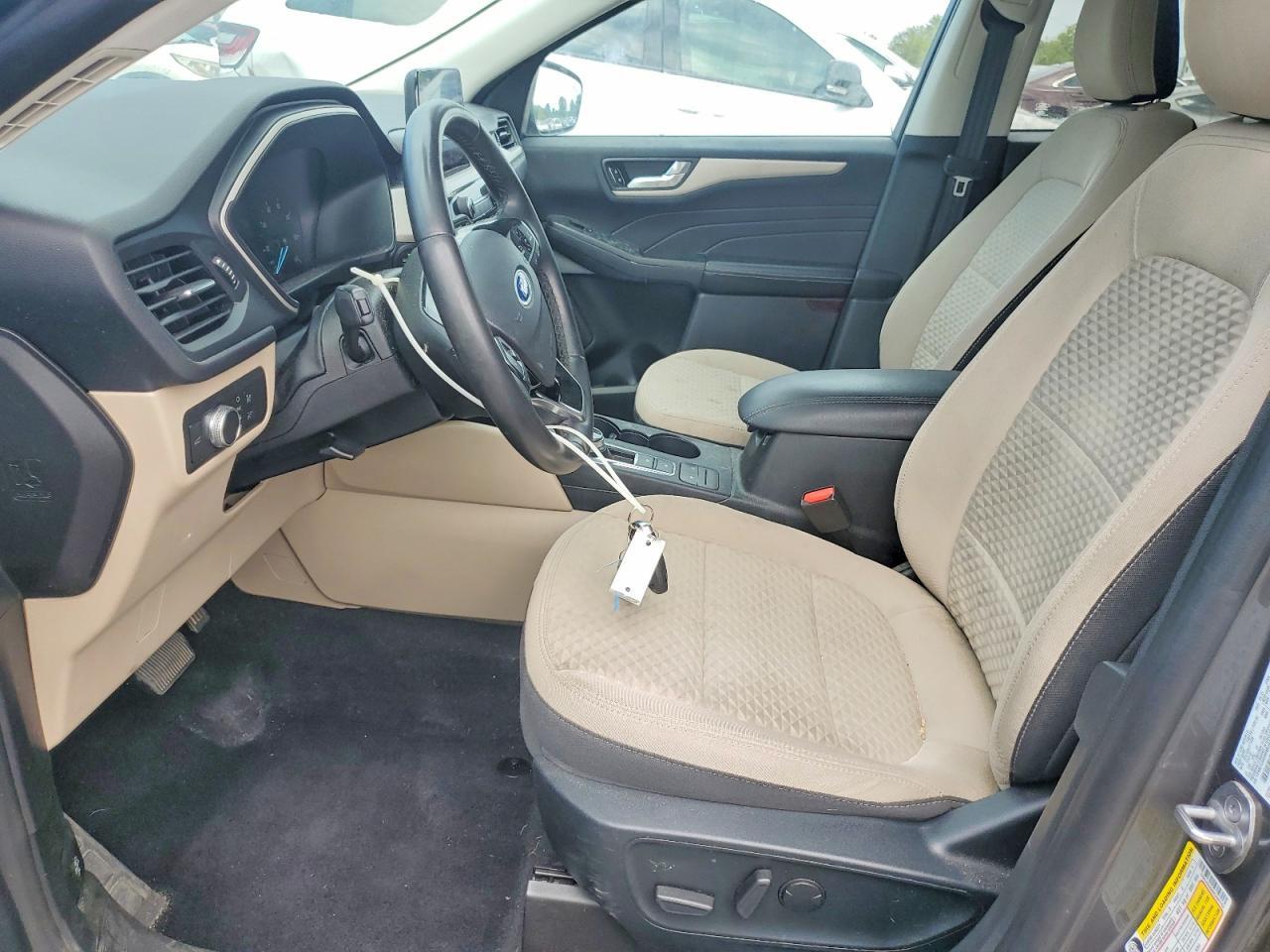 2021 FORD ESCAPE SE — Фото 7 из 13