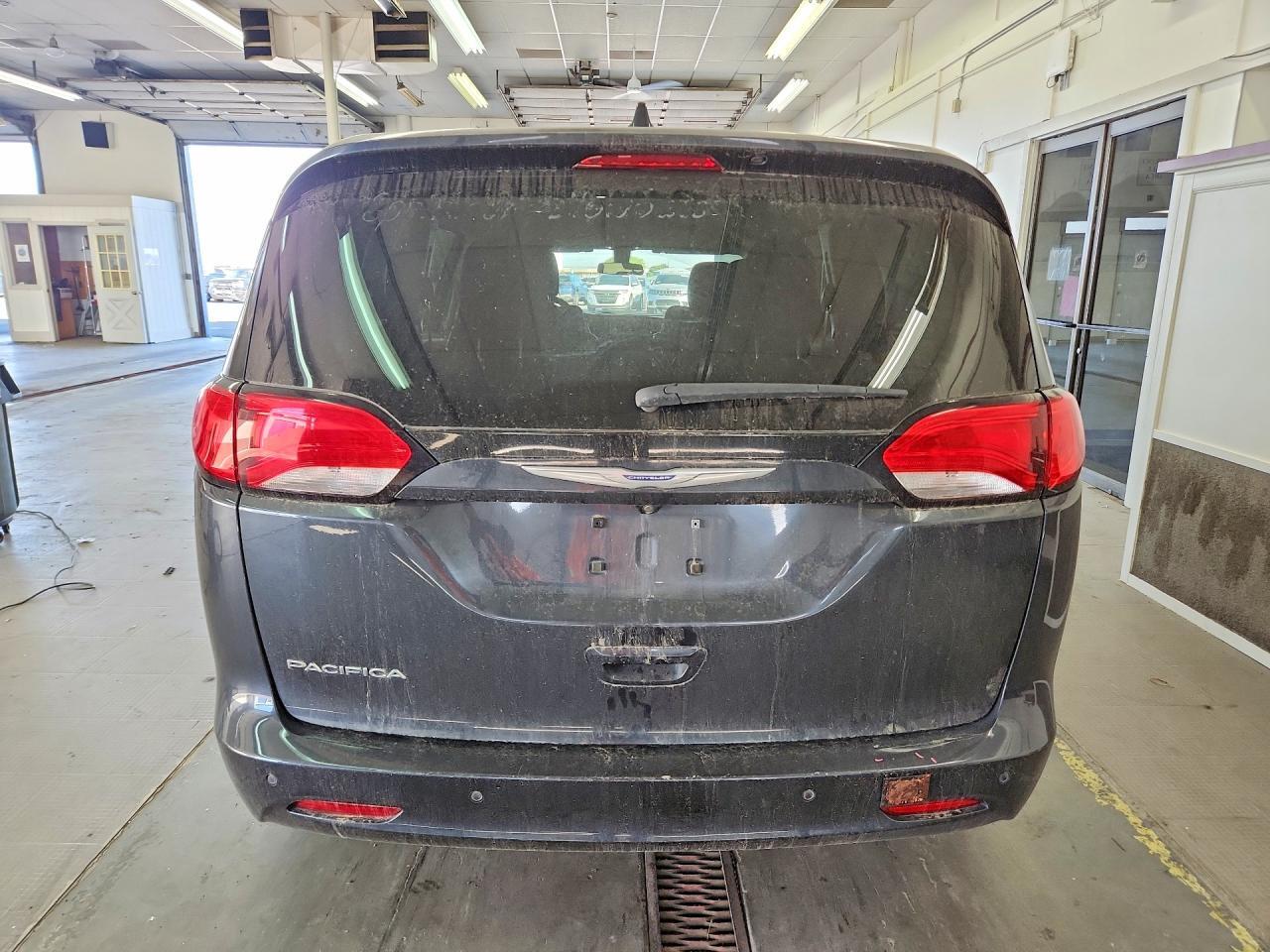 2019 CHRYSLER PACIFICA LX — Фото 6 из 13