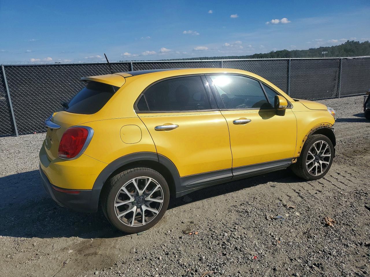 2016 FIAT 500X TREKKING PLUS — Фото 3 из 12