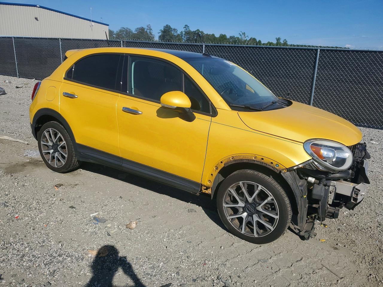 2016 FIAT 500X TREKKING PLUS — Фото 4 из 12