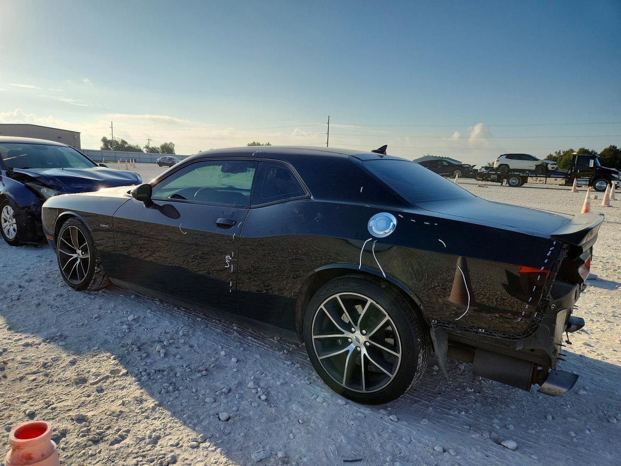 2C3CDZBT5JH161362 2018 DODGE CHALLENGER photo no. 2