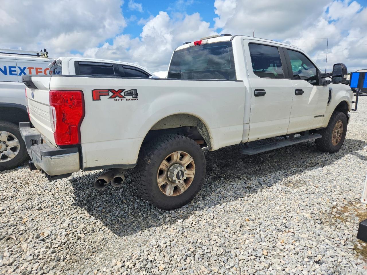 2022 FORD F350 SUPER DUTY — Фото 3 из 12
