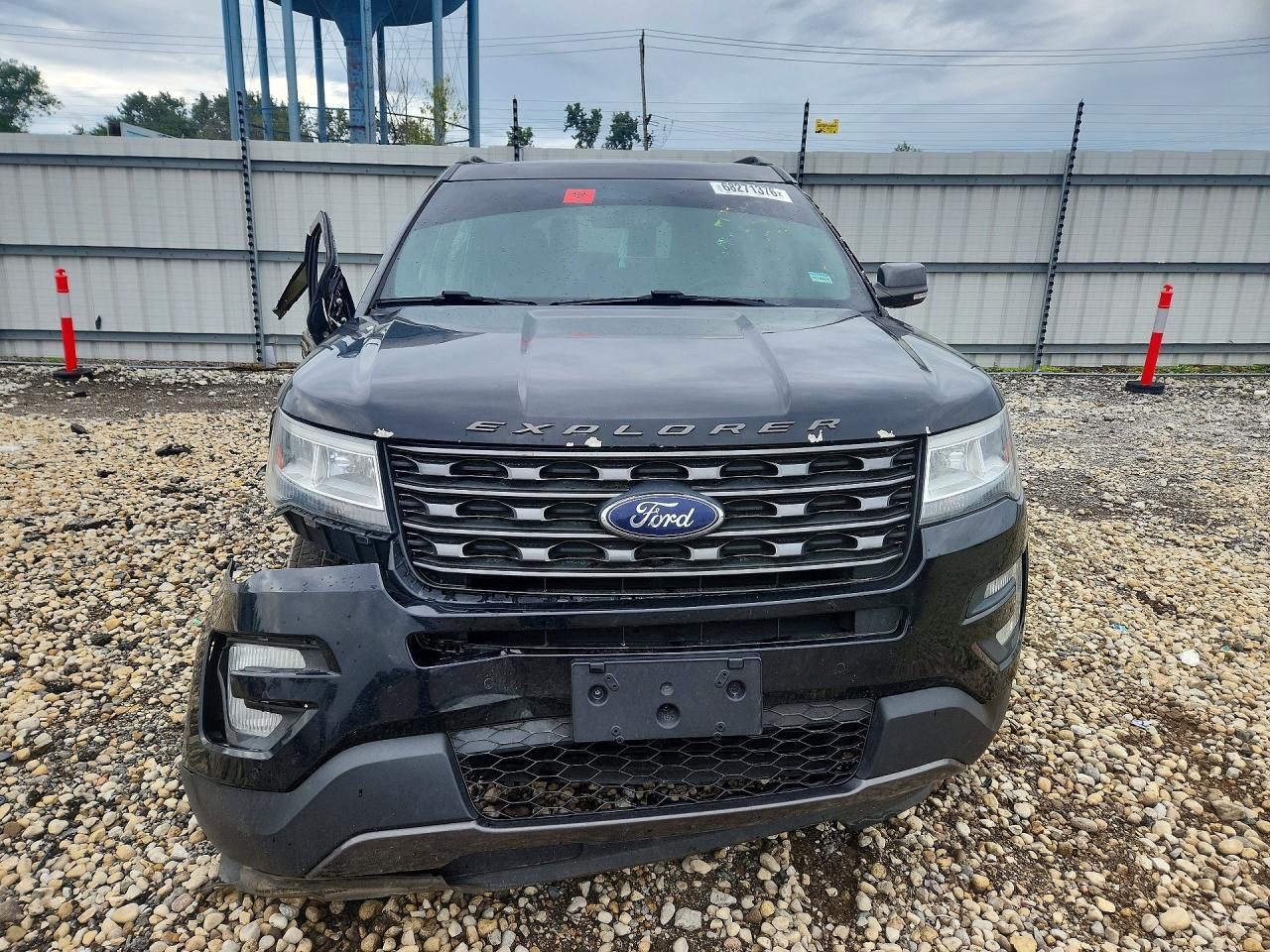 1FM5K7D80HGB51606 2017 FORD EXPLORER photo no. 5