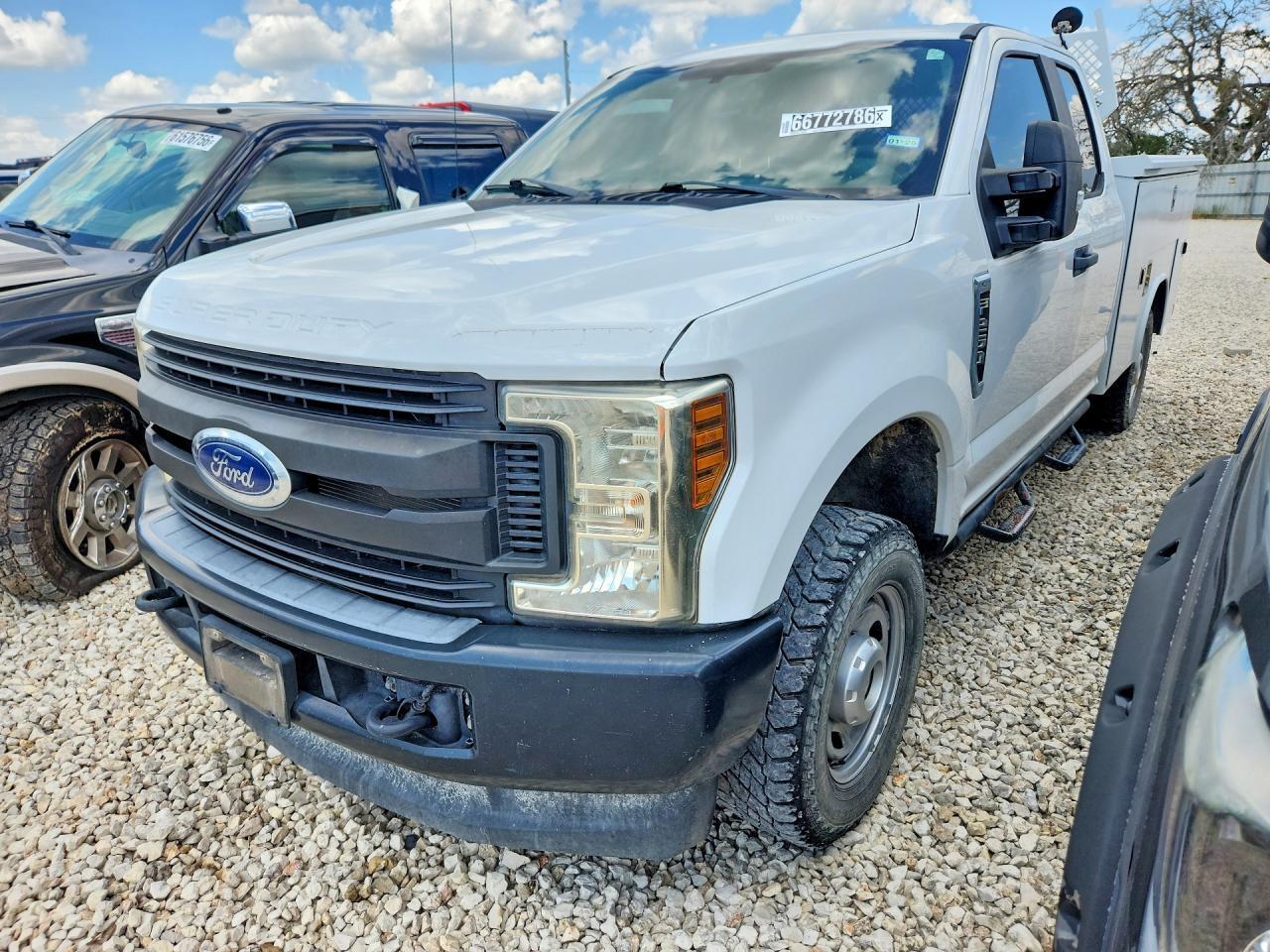 2019 FORD F250 1FD7X2B67KED01874