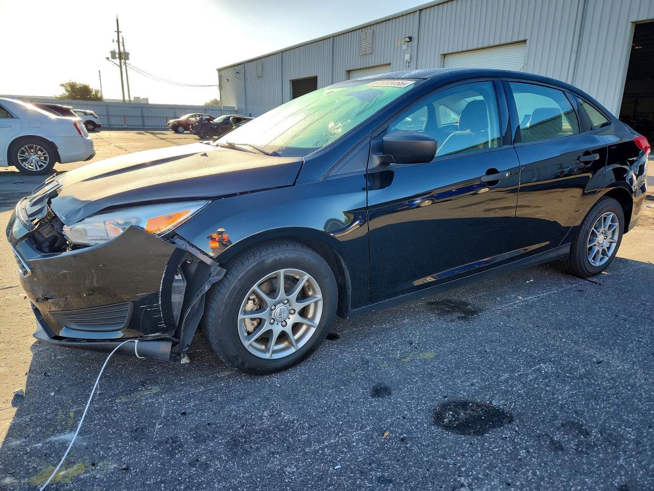 2017 FORD FOCUS 1FADP3E21HL252025