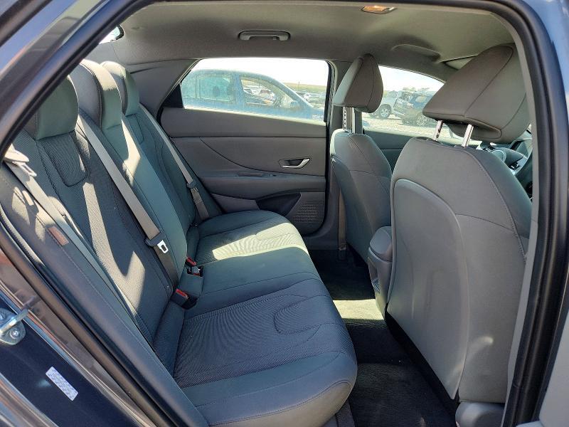 2024 HYUNDAI ELANTRA SE — Фото 10 из 12