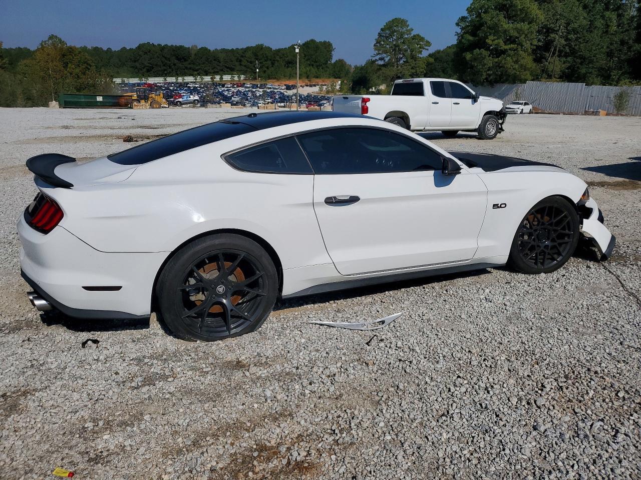 2019 FORD MUSTANG GT — Фото 3 из 12