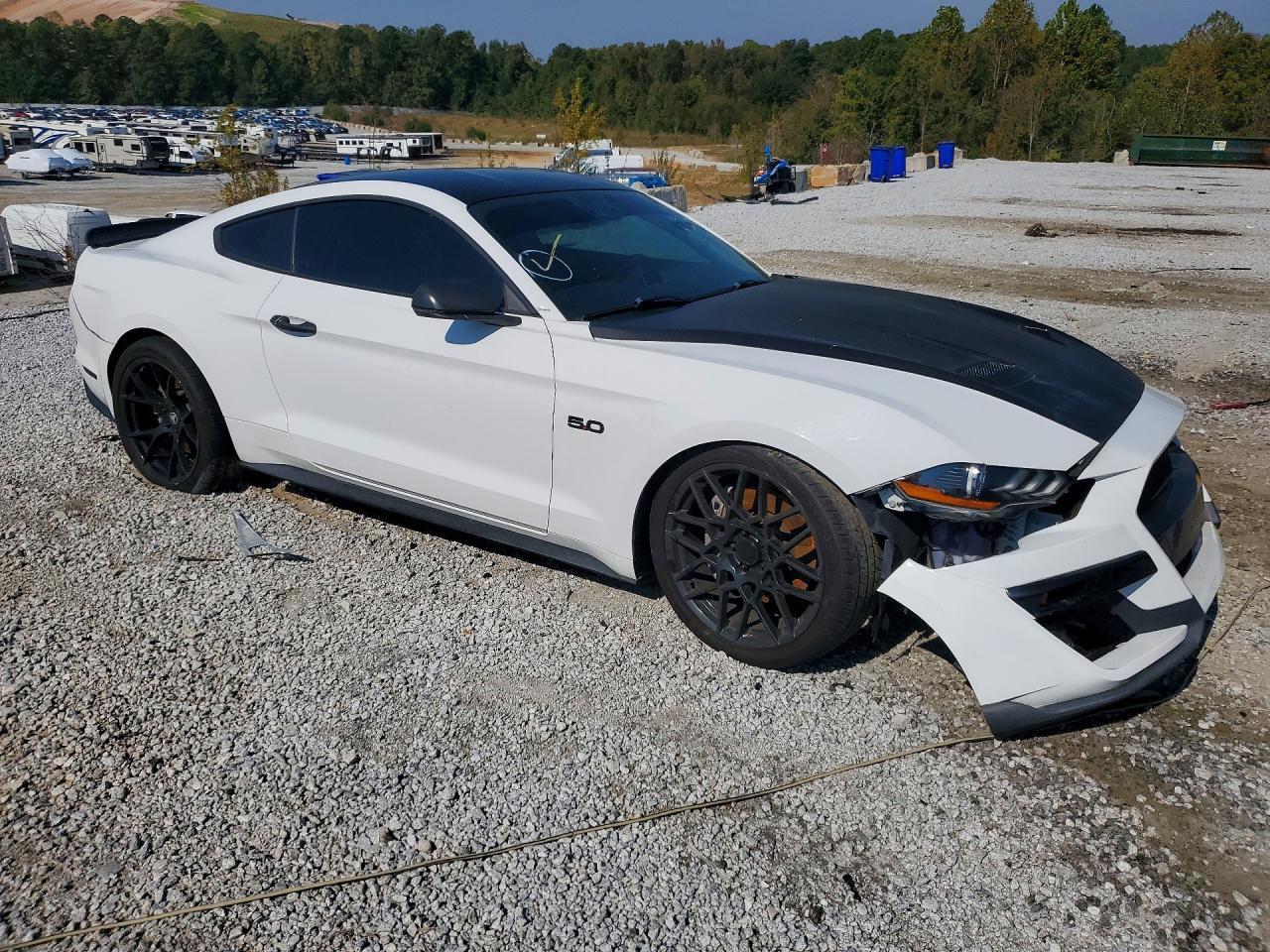 2019 FORD MUSTANG GT — Фото 4 из 12