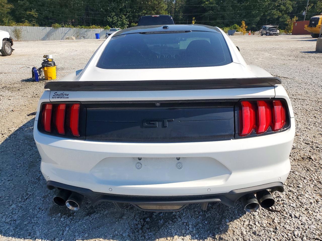 2019 FORD MUSTANG GT — Фото 6 из 12