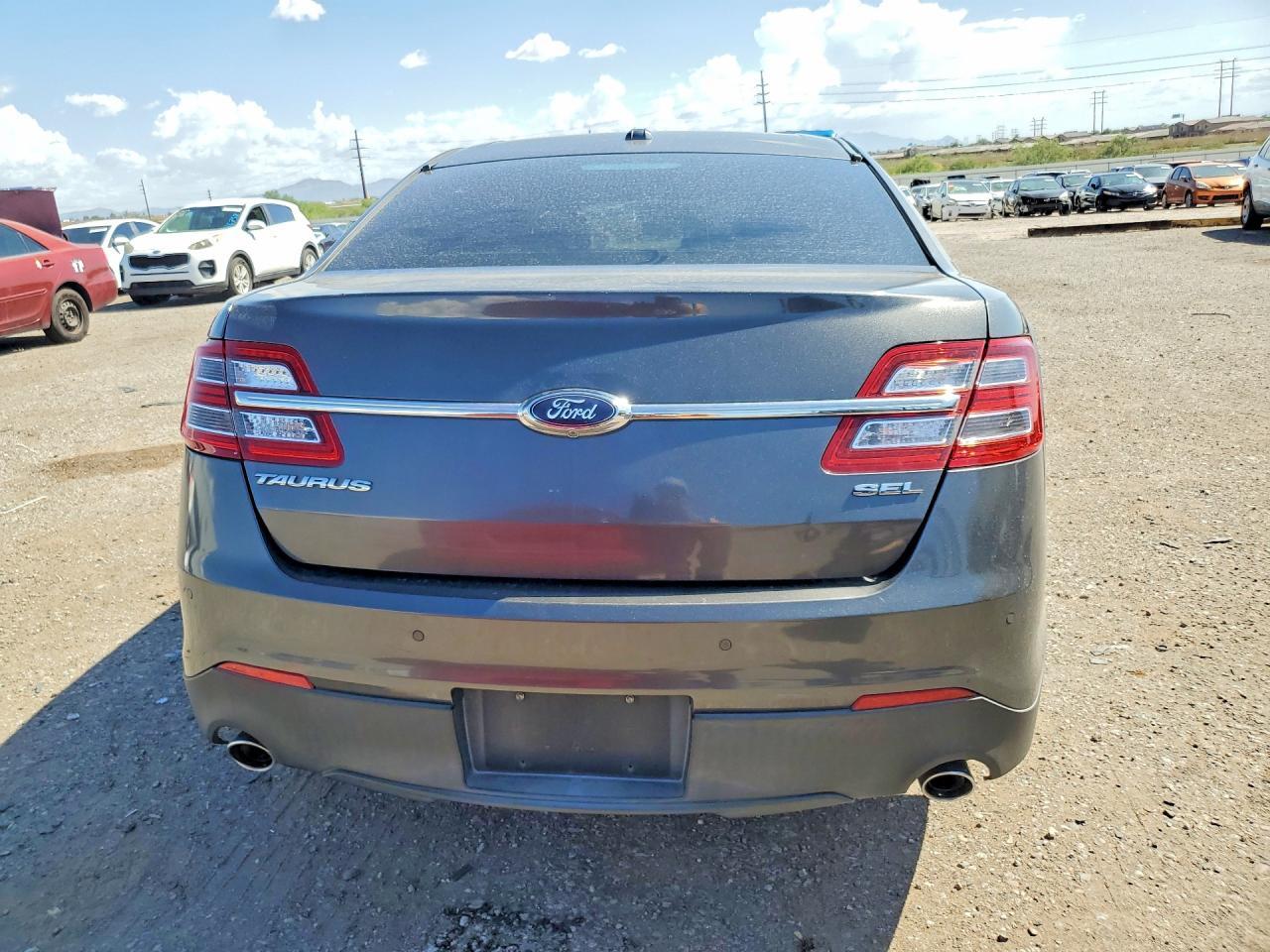 2015 FORD TAURUS SEL — Фото 6 из 12