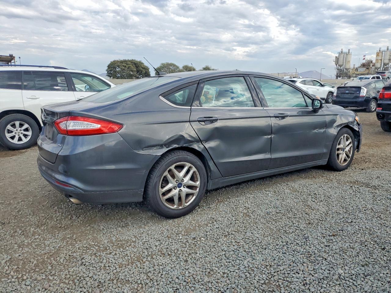 2016 FORD FUSION SE — Фото 3 из 12