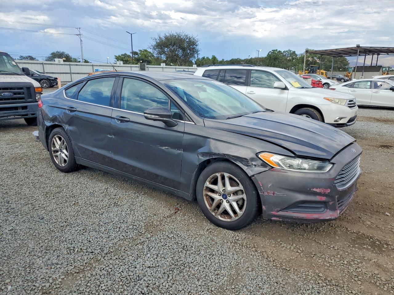 2016 FORD FUSION SE — Фото 4 из 12