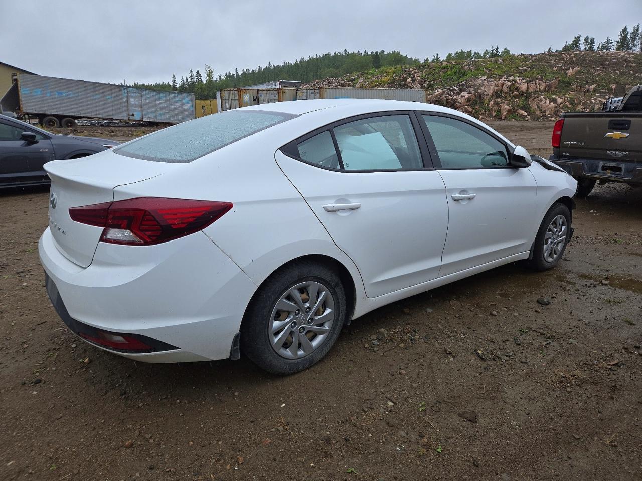 2020 HYUNDAI ELANTRA SE — Фото 3 из 12