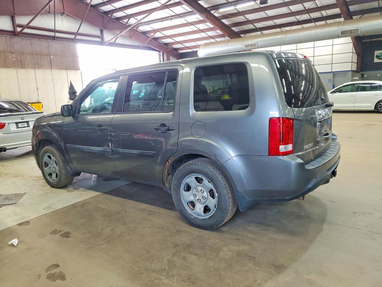 2013 HONDA PILOT LX — Фото 2 из 13