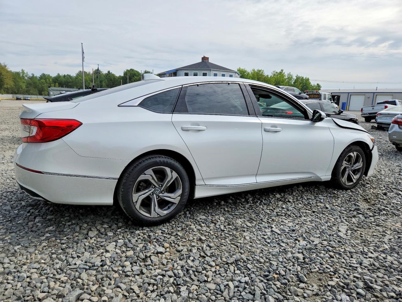 2018 HONDA ACCORD EX — Фото 3 из 12