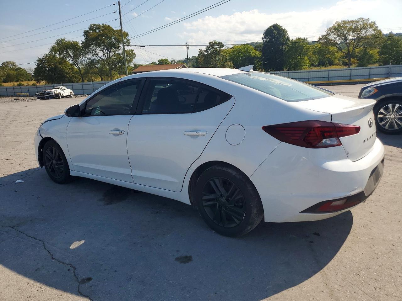 2019 HYUNDAI ELANTRA SEL — Фото 2 из 12