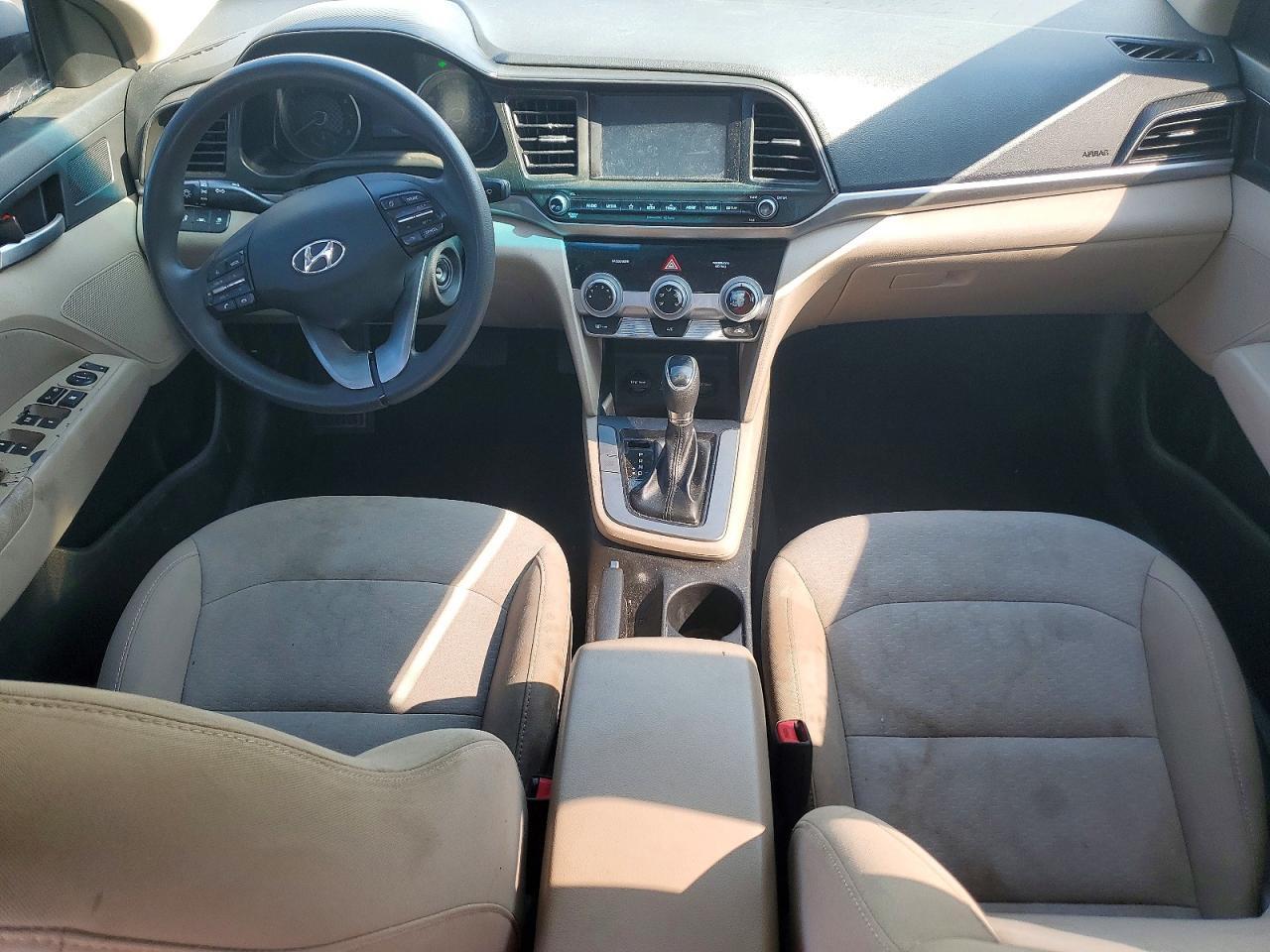 2019 HYUNDAI ELANTRA SEL — Фото 8 из 12