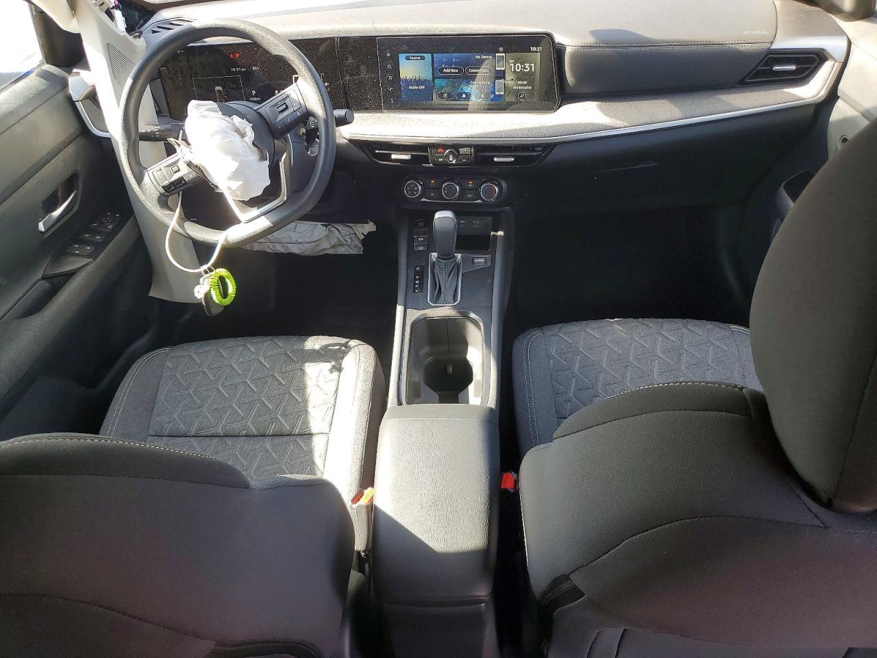 2025 NISSAN KICKS SV — Фото 8 из 14