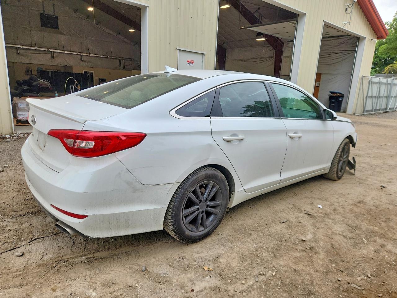 2016 HYUNDAI SONATA SE — Фото 3 из 13