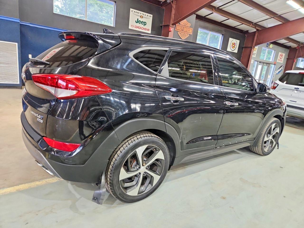 2016 HYUNDAI TUCSON LIMITED — Фото 3 из 13