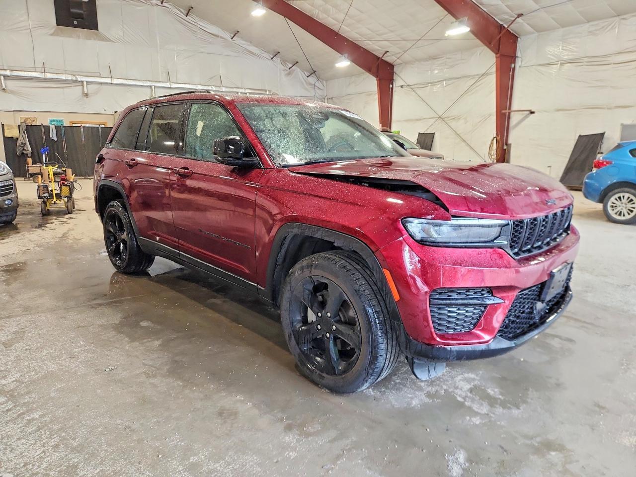 2023 JEEP GRAND CHEROKEE LAREDO — Фото 4 из 13