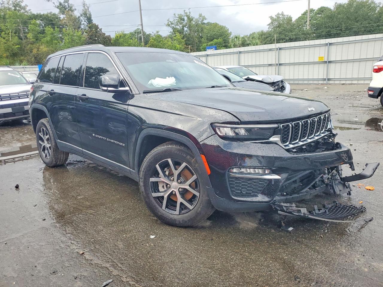 2023 JEEP GRAND CHEROKEE LIMITED — Фото 4 из 12