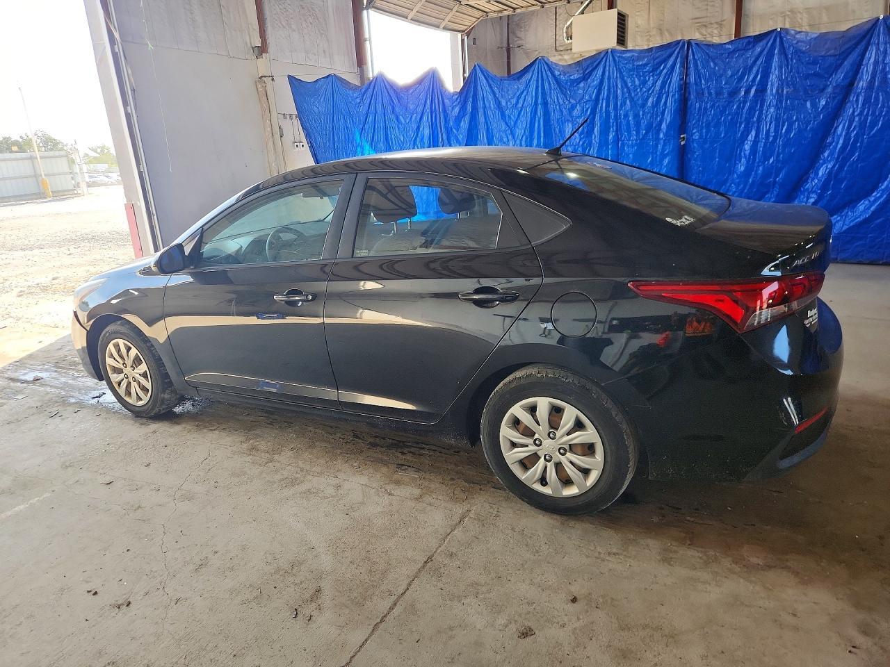 2018 HYUNDAI ACCENT SE — Фото 2 из 12
