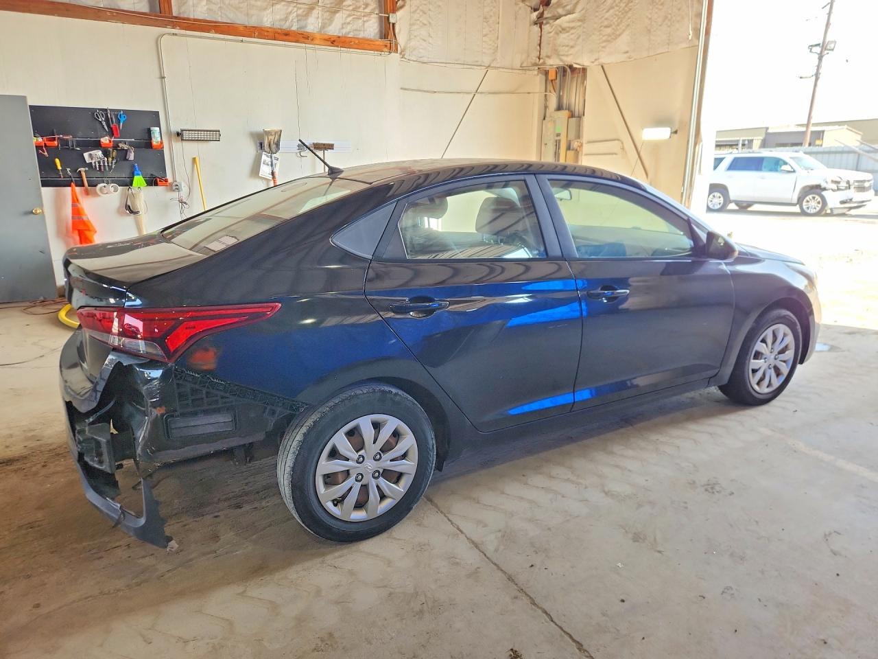 2018 HYUNDAI ACCENT SE — Фото 3 из 12