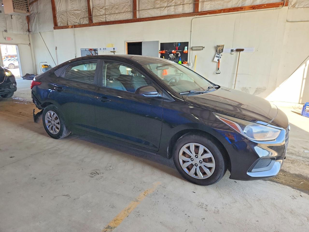 2018 HYUNDAI ACCENT SE — Фото 4 из 12