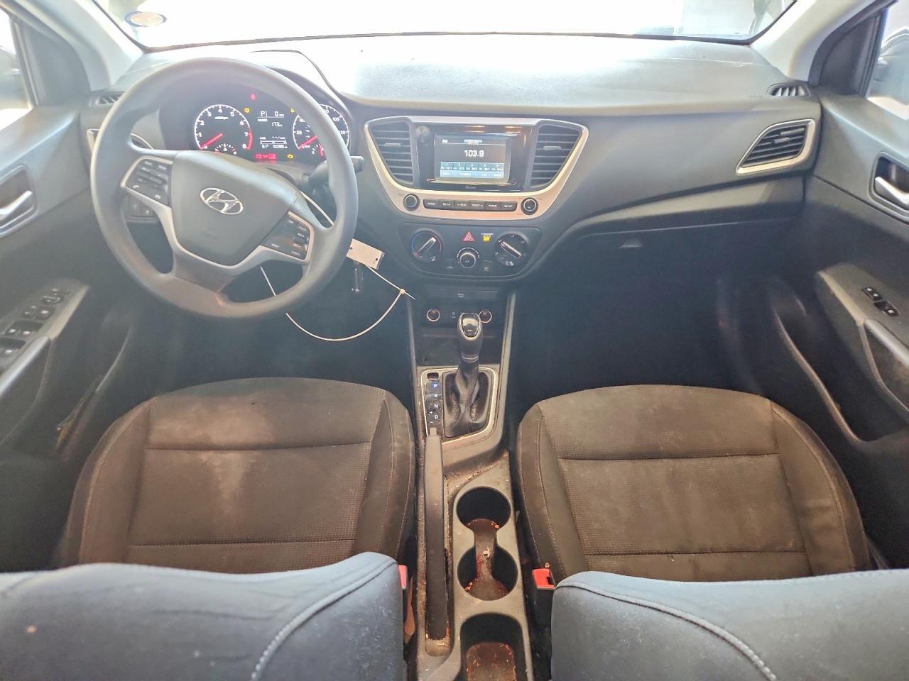 2018 HYUNDAI ACCENT SE — Фото 8 из 12